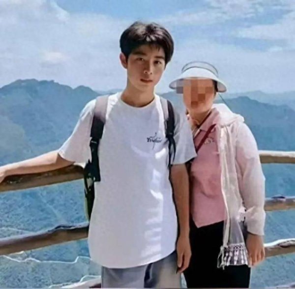 现在还有实盘配资吗 19岁高考生找暑假工被骗至缅甸，母亲：凌晨拨通儿子电话，口音奇怪的陌生人接听